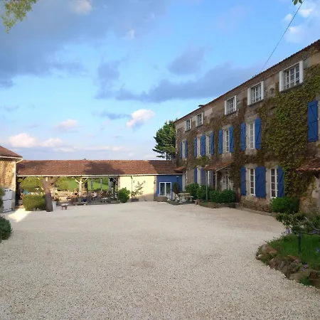 Gite De Groupe Le Domaine De Maumont Holiday home *