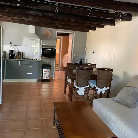 Holiday home Gite De Groupe Le Domaine De Maumont