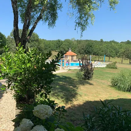 Semesterbostad Gite De Groupe Le Domaine De Maumont *