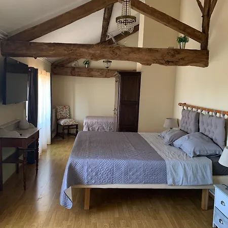 Gite De Groupe Le Domaine De Maumont Holiday home *